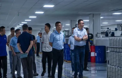 XCMG graafmachine- en dealerdelegatie bezoekt Zhejiang Headman Filtration Technology Co., Ltd. Nieuwe Grenzen verkennen in Filtertechnologie, Innovatie en Samenwerking