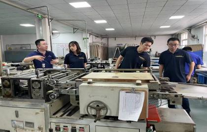 Hyundai (Jiangsu) Construction Machinery Co., Ltd. bezoekt de fabriek van Headman